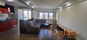 Dvosoban stan na izuzetno traženoj lokaciji!