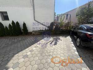 Parking mesto u centru Petrovaradina