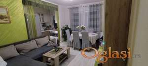 Fantastičan trosoban stan na Novoj Detelinari!