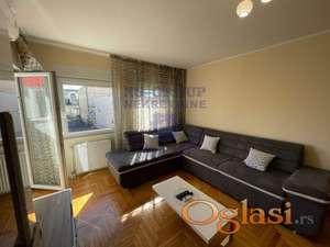 Dvosoban stan u centru Novog Sada