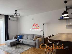 Moderno opremljen stan – Bulevar patrijarha Pavla ✨