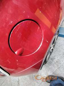 Fiat 500 poklopac rezervara kod boje 111/a Originalni delovi  Moguca ugradnja delova  Alfa Romeo 147-156-166-159-GT-MiTo-Giulietta Fiat bravo 2 - croma -grande punto -multipla 2 -punto 3 -stilo-idea Freemont Panda 3 500L 500 500x Lancia ypsilon-delta-musa-lybra Volkswagen Golf 6  Audi a3 2012-2020 Volkswagen Passat B7  Ukoliko zelite da porucite Posaljite poruku preko sms poruke ili pozovite na telefon 0616115961