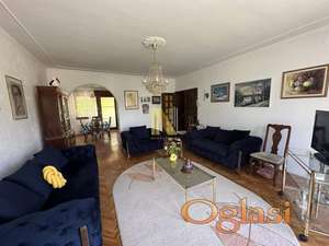 Prodaje se - kuća površine 118m2 - Elemir