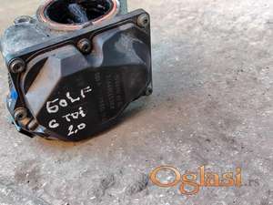 Golf 6 klapna gasa 2.0 TDI 140KS Originalni delovi  Moguca ugradnja delova  Alfa Romeo 147-156-166-159-GT-MiTo-Giulietta Fiat bravo 2 - croma -grande punto -multipla 2 -punto 3 -stilo-idea Freemont Panda 3 500L 500 Lancia ypsilon-delta-musa-lybra Volkswagen Golf 6  Ukoliko zelite da porucite Posaljite poruku preko sms poruke ili pozovite na telefon 0616115961