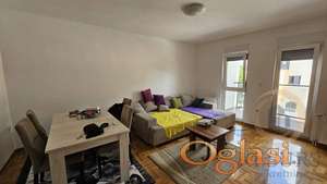 <p>KOMFORAN DVOSOBAN STAN U NOVOJ ZGRADI, PRODAJE SE SA SVIM NAMEŠTAJEM