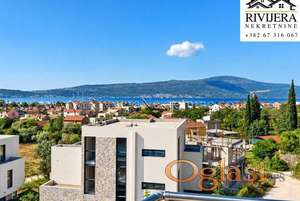 Na prodaju jednosoban stan sa pogledom na more Donja Lastva Tivat