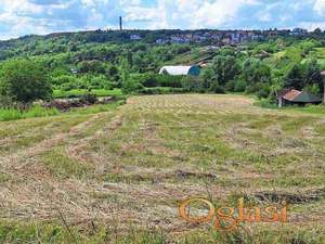 Plac na odličnoj lokaciji za porodičnu kuću