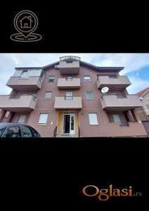 Na prodaju – Funkcionalan jednoiposoban stan sa terasom i parking mestom