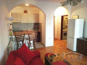 NOVI SAD - BULEVAR EVROPE - 35m2 - 300 evra