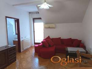 NOVI SAD - BULEVAR EVROPE - 35m2 - 300 evra