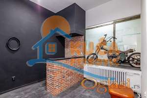 Poslovni  prostor - višenamenski  lokal, centar, 42 m2, podrum  21 m2