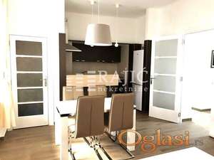 Izdato.Stari grad(Botanička bašta)70m2,3.0-renoviran #4004