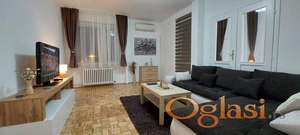 Blok 30,renoviran,useljiv stan ID#19346