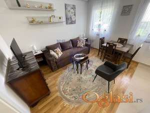 - Kompletno namešten jednoiposoban - 31m2 - Novogradnja -