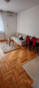 Odlicna garsonjera u blizini Spensa