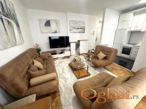 Izdajem LUX dvosoban komforan stan na Sajmu !!! ID#5303