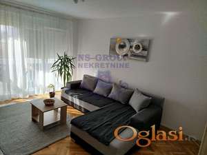 Izdaje se kompletno renoviran dvosoban stan površine 37m²