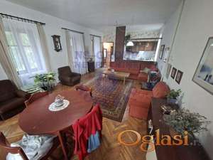 Kuca u centru Sremske Kamenice