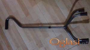Prodajem metalni četvorokraki štap za hodanje