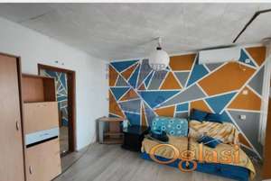 Bečej - idealna porodična,spratna kuća