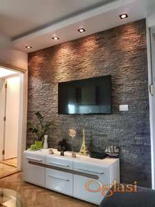 Luksuznan stan na Grbavici sa parking mestom