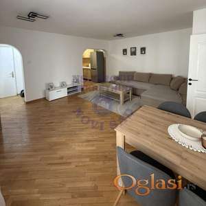 Izdaje se kompletno namešten trosoban stan na Novoj Detelinari