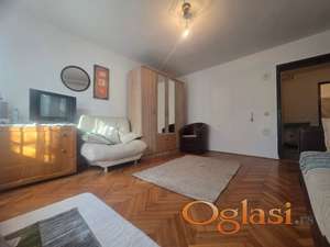 Izdaje se stan u prizemlju kuće – Sremska Kamenica, blizina Instituta, PET friendly – 250€