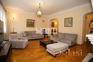 Izuzetan salonac, pogled na Sabornu crkvu ID#5347