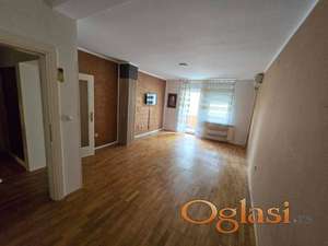 TOP PONUDA - Novi Sad - Grbavica - Lasla Gala - jednosoban stan sa opremljenom kuhinjom i parking mestom - 113000