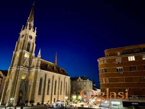 Ekskluzivan stan u srcu grada sa pogledom iz snova