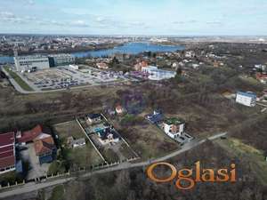 3 minuta od Novog Sada - Vrhunska pozicija!