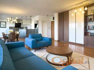 Ekskluzivan četvorosoban stan – Maksima Gorkog, Centar Novi Sad