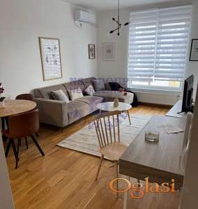 Odlican trosoban stan-Cara Dusana