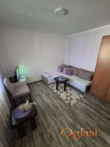 Jednoiposoban stan 35 m², Novo Naselje, Šarengrad, Novi Sad
