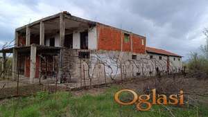 Poslovni objekat 348 m2, Milanovo, plac 3015m2