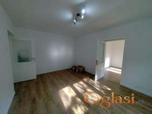 Renoviran dvosoban stan na Detelinari ! Stevana Divnina Babe