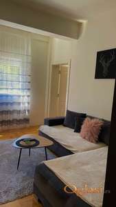 Kompletno namešten stan na Podbari ! Gunudlićeva !