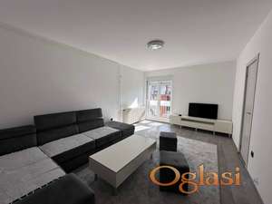 Izdaje se poslovni prostor-  Liman 1