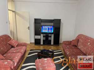 Garsonjera 29 m², Bulevar Oslobođenja, Novi Sad, 3. sprat