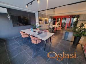 Komforan dvosoban stan na Ž.StanicI!