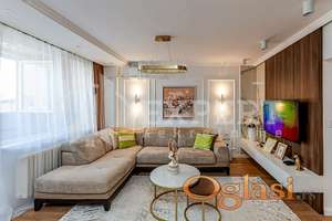 Na prodaju trosoban stan 63m2 u centru grada