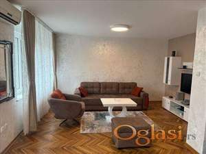Izdavanje stanova Beograd-Dvosoban namešten stan