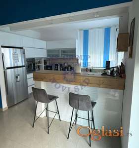 Izdaje se lep jednoiposobni na Grbavici