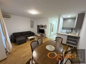 Odličan dvosoban stan! Adice