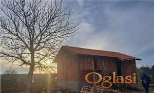 Plac sa kucom Beograd-Borca