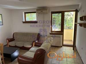 Izdaje se lepo namešten jednoiposoban stan površine 45 m²