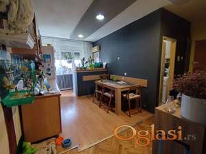 Komforan dvosoban stan na odličnoj lokaciji - Železnička stanica!