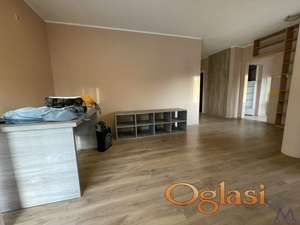 Stan NOVI SAD,BULEVAR,kv: 50, € 120000, ID: 1018533