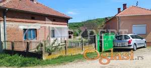 Seosko domaćinstvo, Gornje Brijanje, kuće 180m2, parcele 39.49a