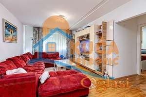 Trosoban, Lux u centru, III. sprat, lift, toplotne pumpe